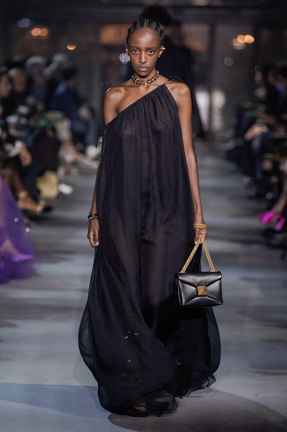 Valentino Primavera Verano 2022 de RUNWAY REVISTA