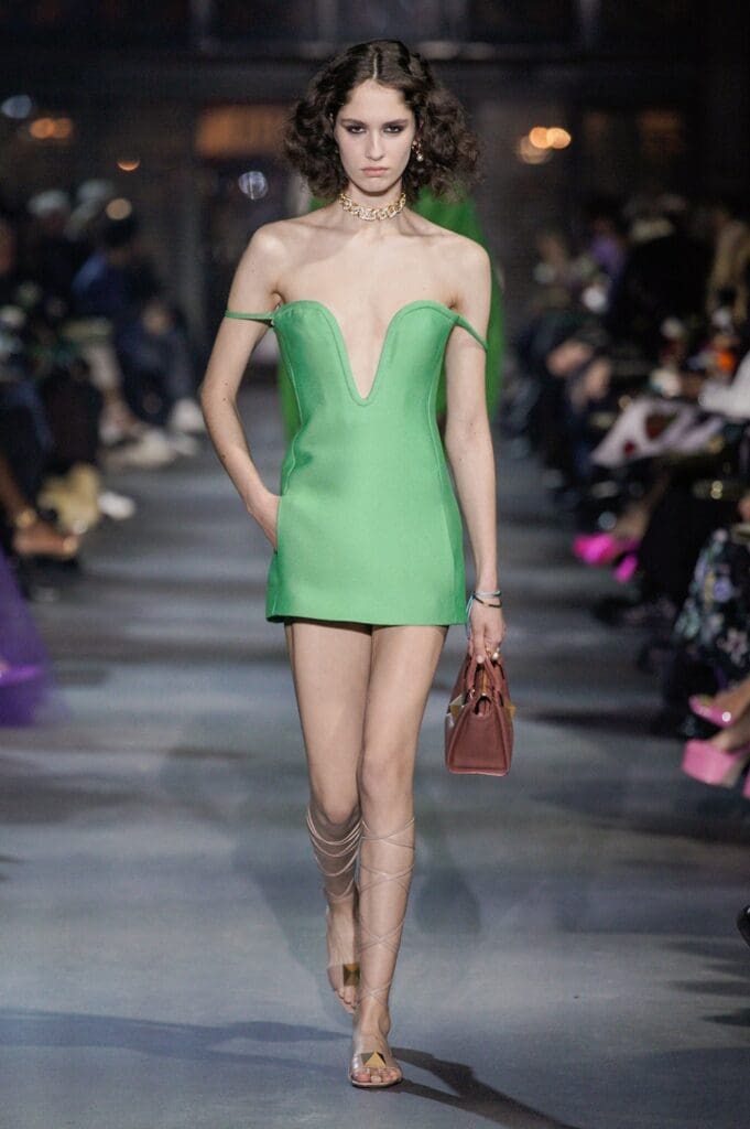 ヴァレンティノ春夏2022年 RUNWAY マガジン