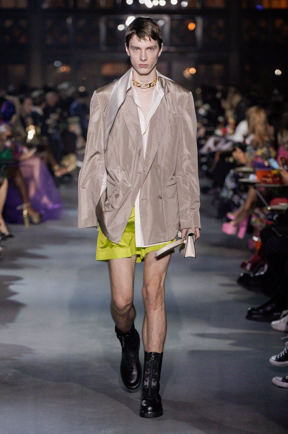 Valentino Primavera Verano 2022 de RUNWAY REVISTA