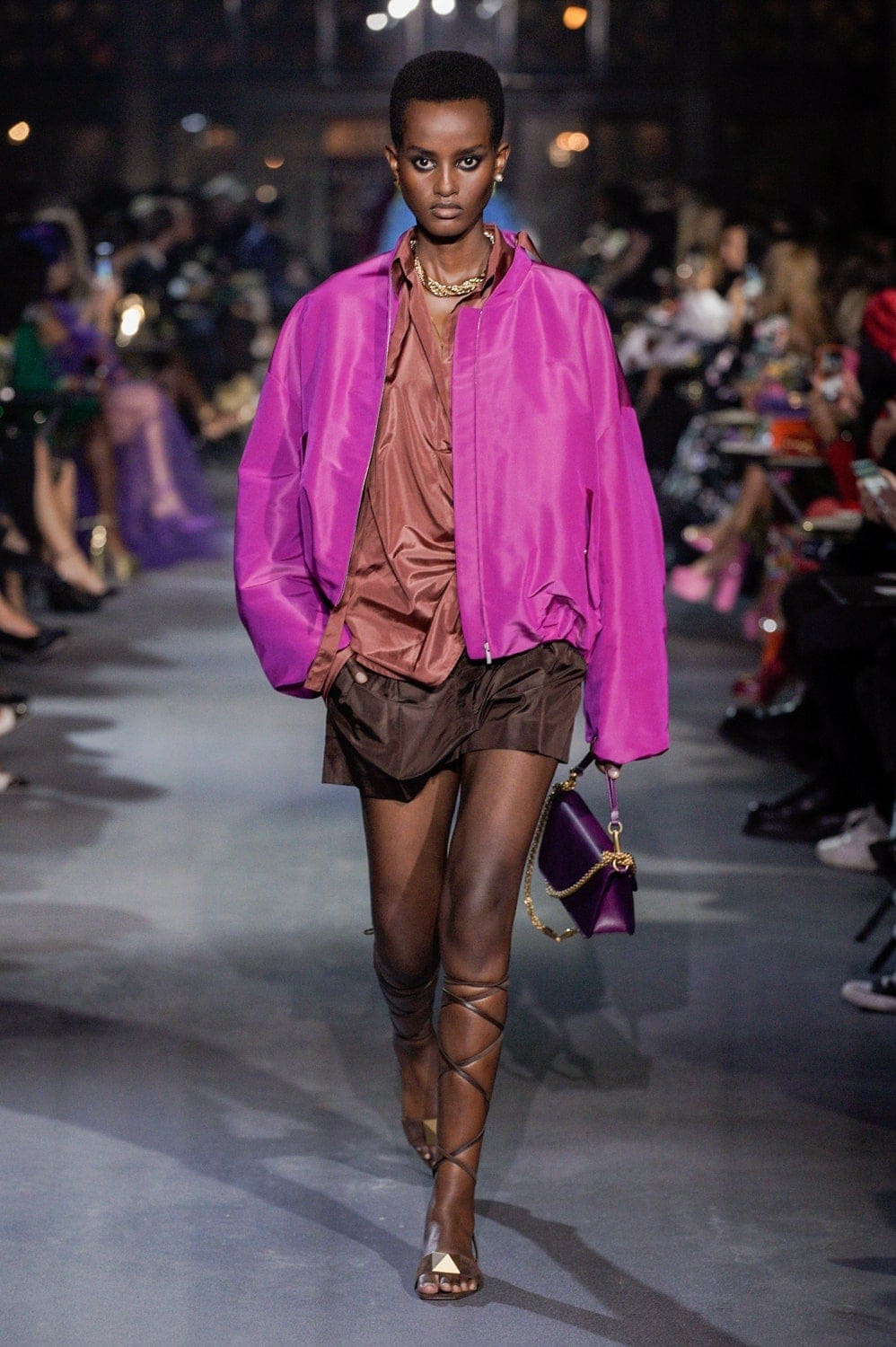Valentino Primavera Verano 2022 de RUNWAY REVISTA