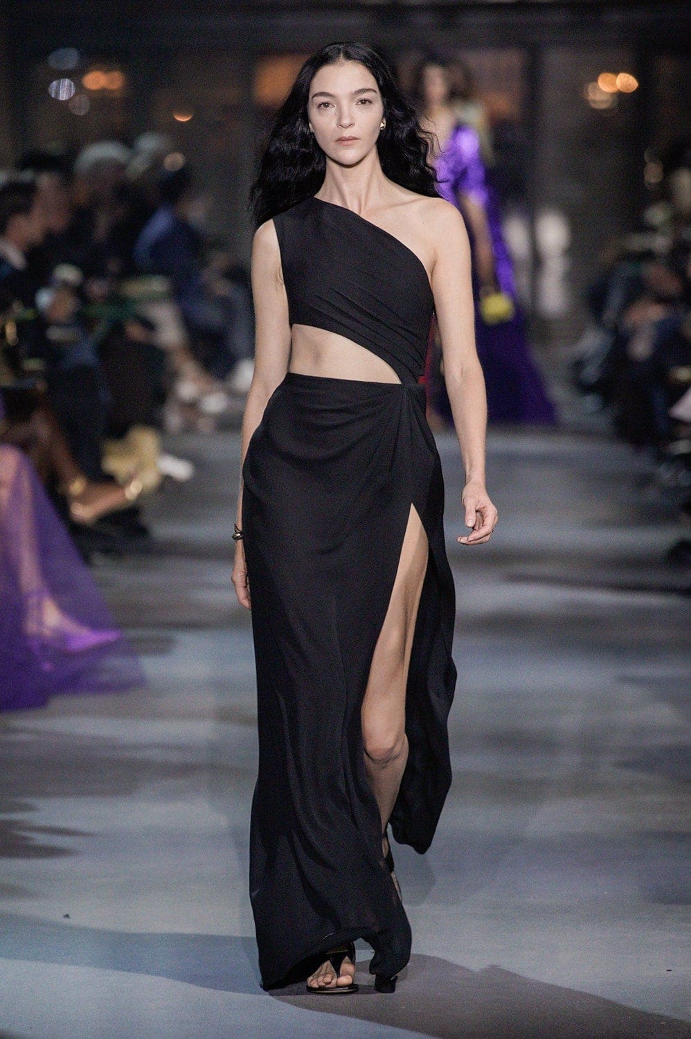 Valentino Primavera Verano 2022 de RUNWAY REVISTA