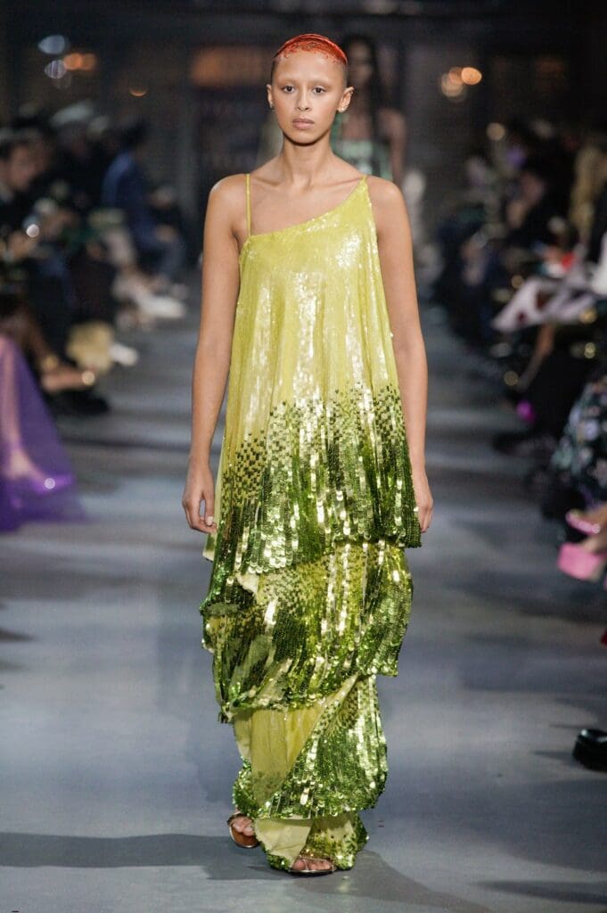 ヴァレンティノ春夏2022年 RUNWAY マガジン