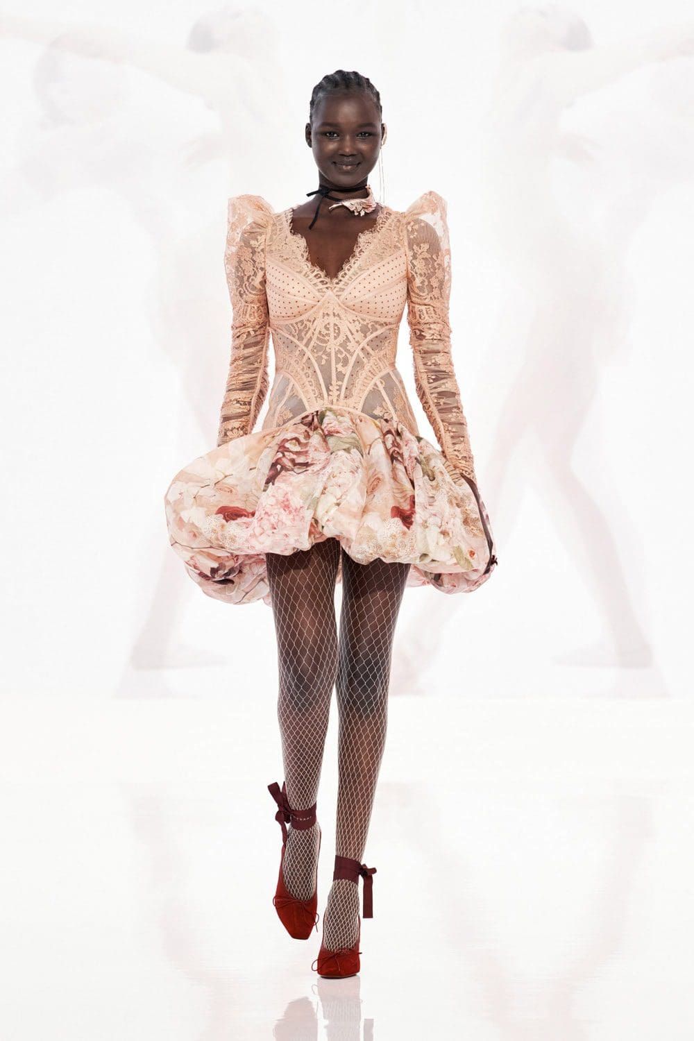 Zimmermann Spring 2022 por RUNWAY REVISTA