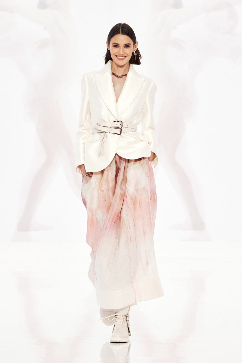 Zimmermann Spring 2022 por RUNWAY REVISTA