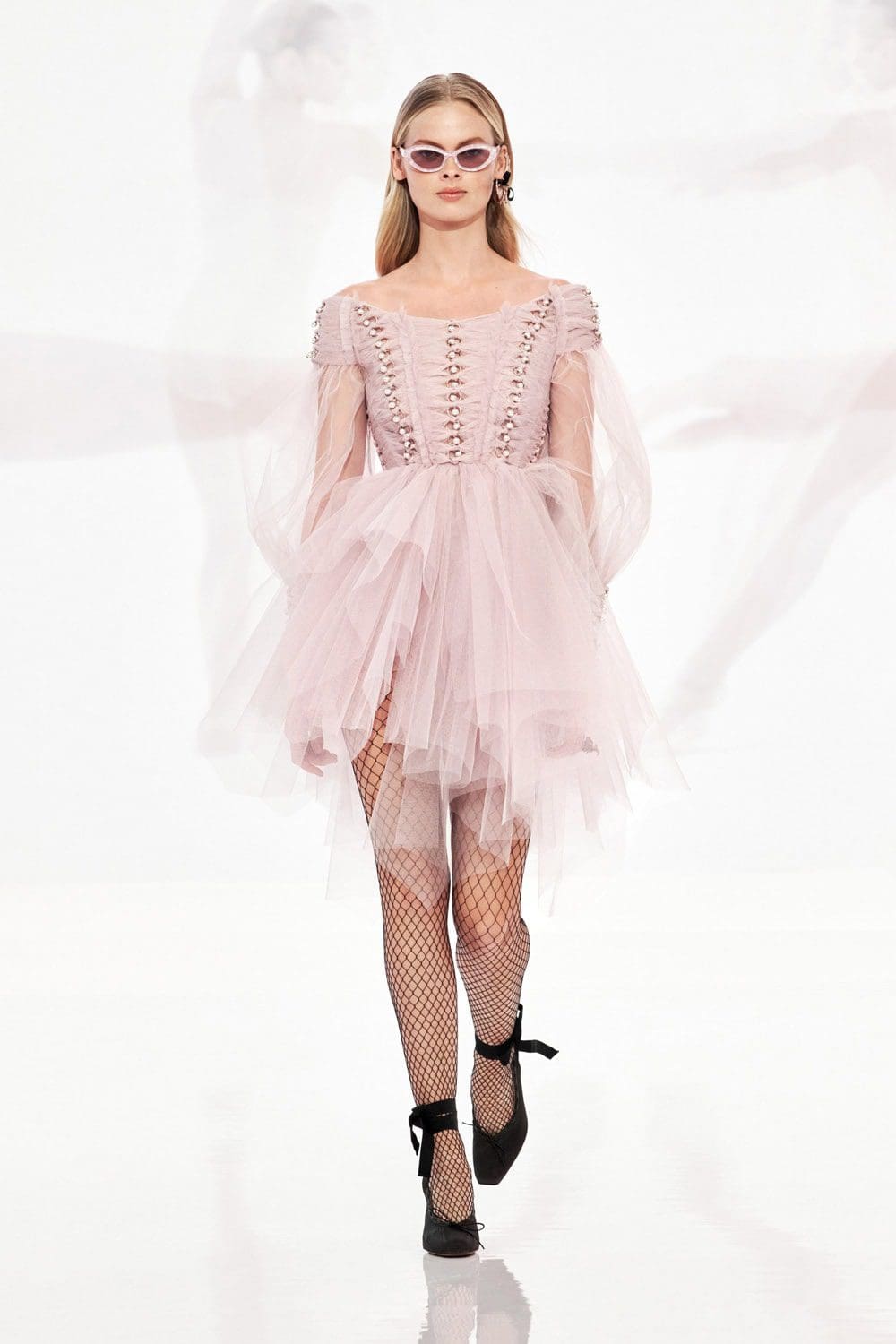Zimmermann Spring 2022 por RUNWAY REVISTA