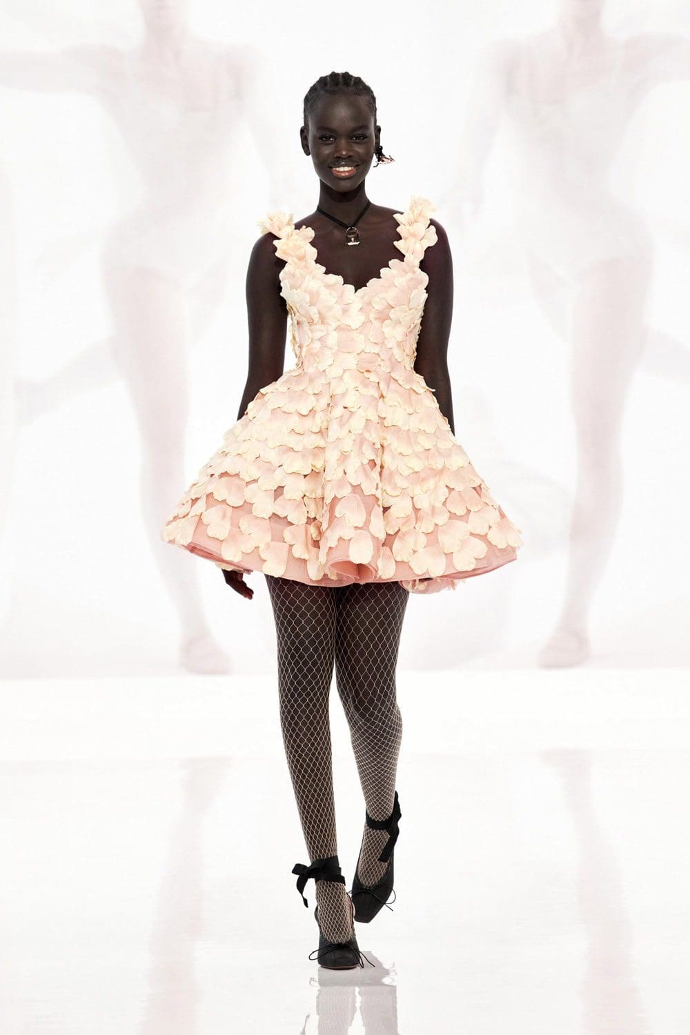 Zimmermann Spring 2022 por RUNWAY REVISTA