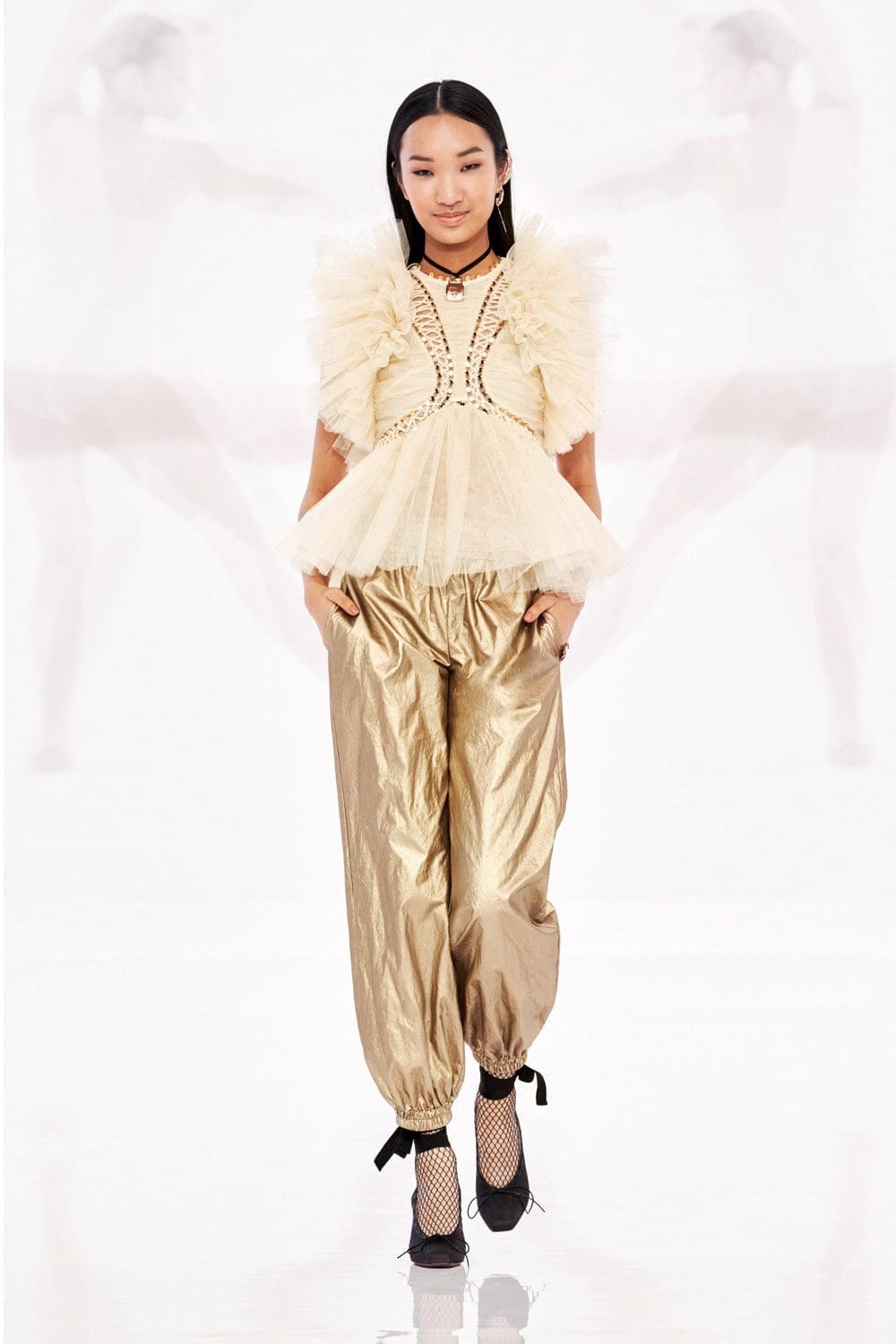 Zimmermann Spring 2022 por RUNWAY REVISTA