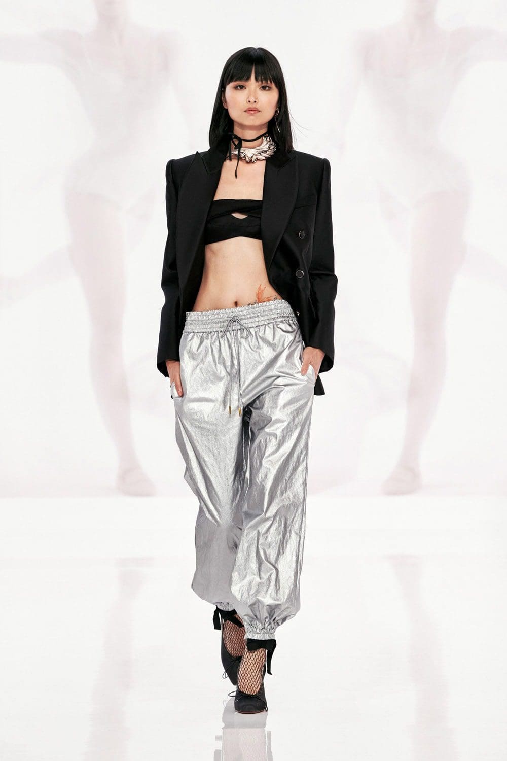 Zimmermann Spring 2022 por RUNWAY REVISTA