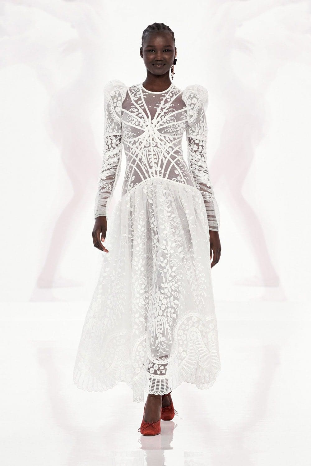 Zimmermann Spring 2022 por RUNWAY REVISTA
