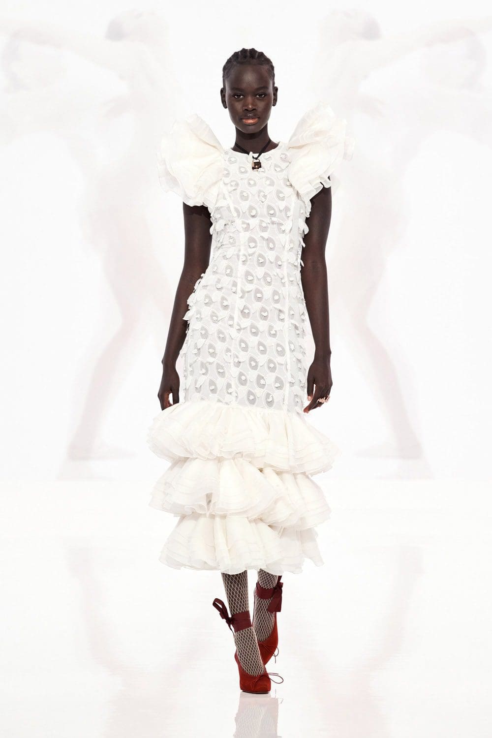 Zimmermann Spring 2022 por RUNWAY REVISTA