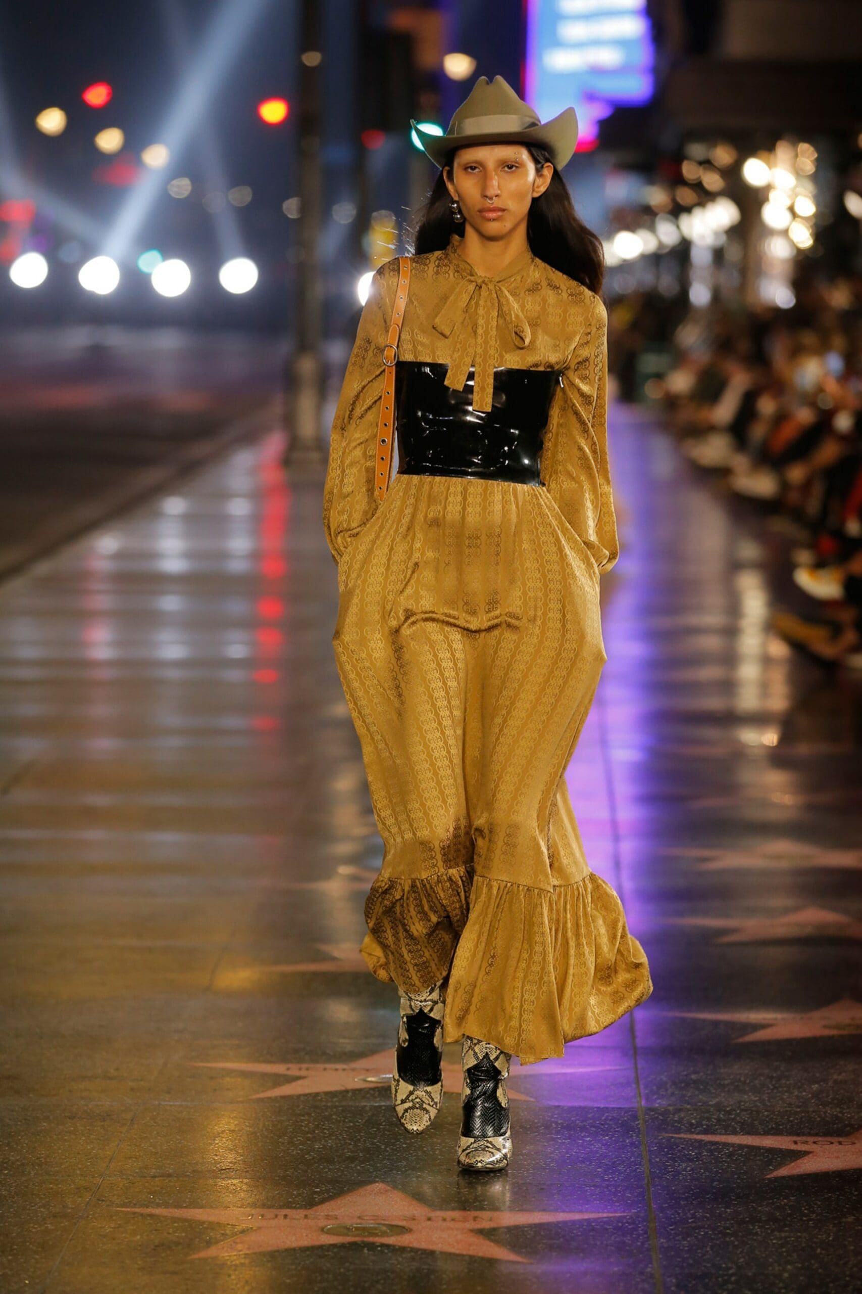 Gucci Hollywood Love Parade primavera 2022 de RUNWAY REVISTA
