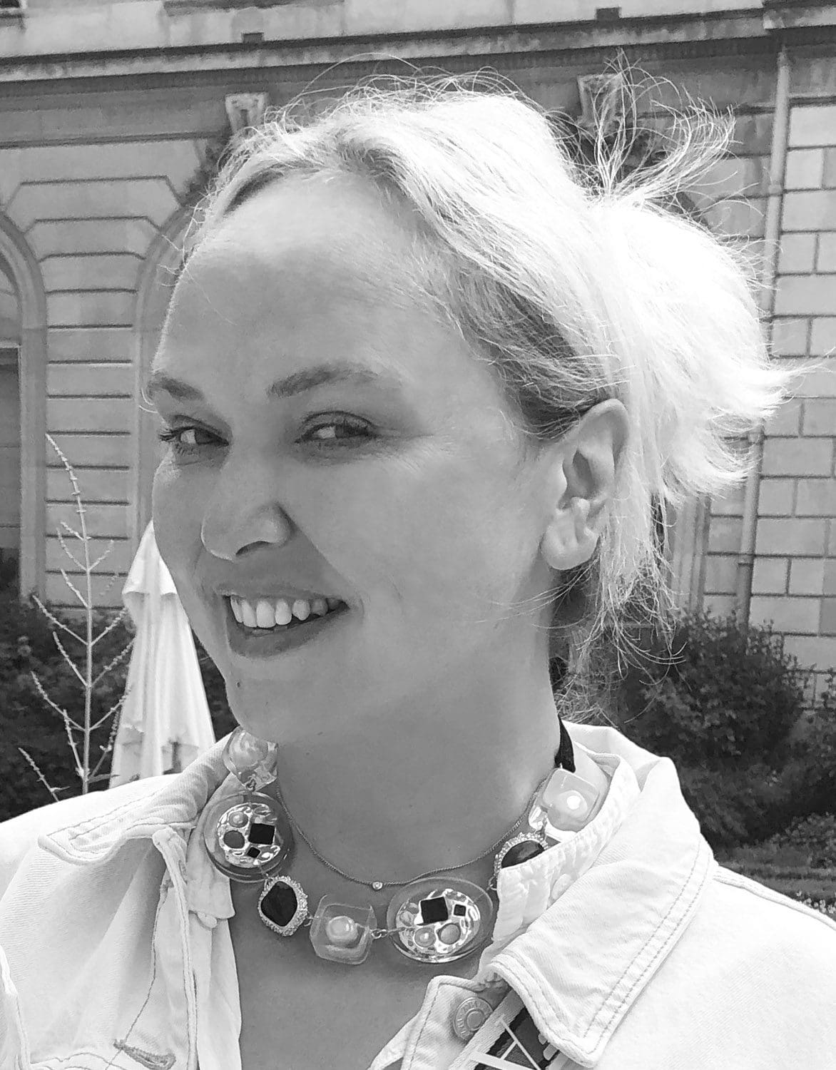 RUNWAY MAGAZINE Eleonora de Gray-CEO、編集長、グローバルエディトリアルディレクター