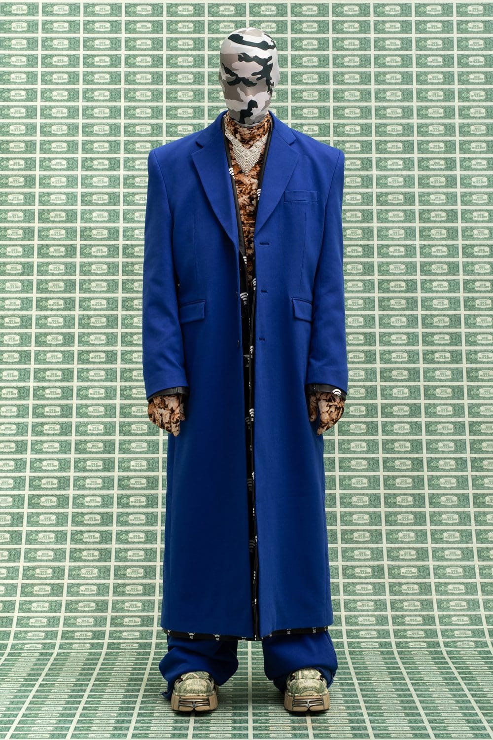 Vetements Fall Winter 2022-2023 by RUNWAY MAGAZINE