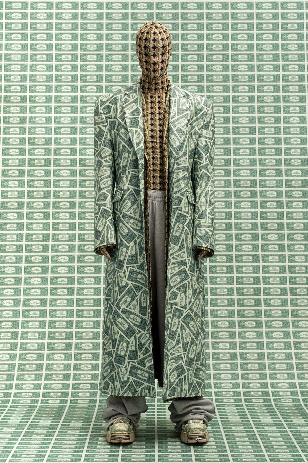Vetements Fall Winter 2022-2023 by RUNWAY MAGAZINE