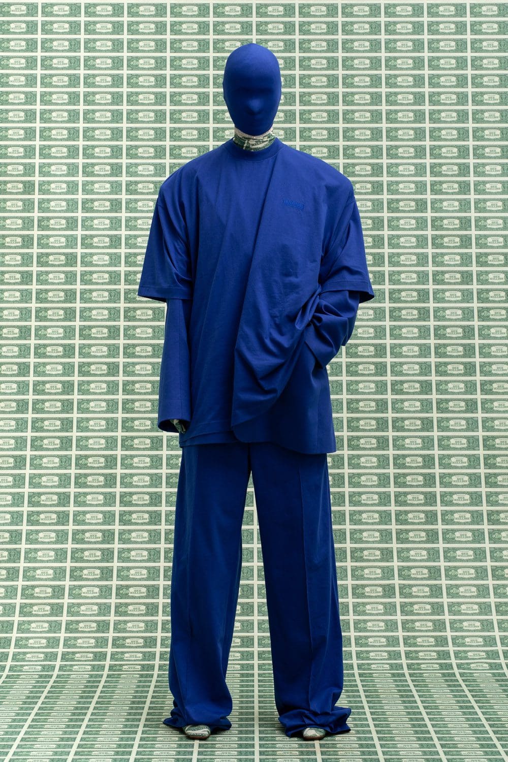 Vetements Fall Winter 2022-2023 by RUNWAY MAGAZINE