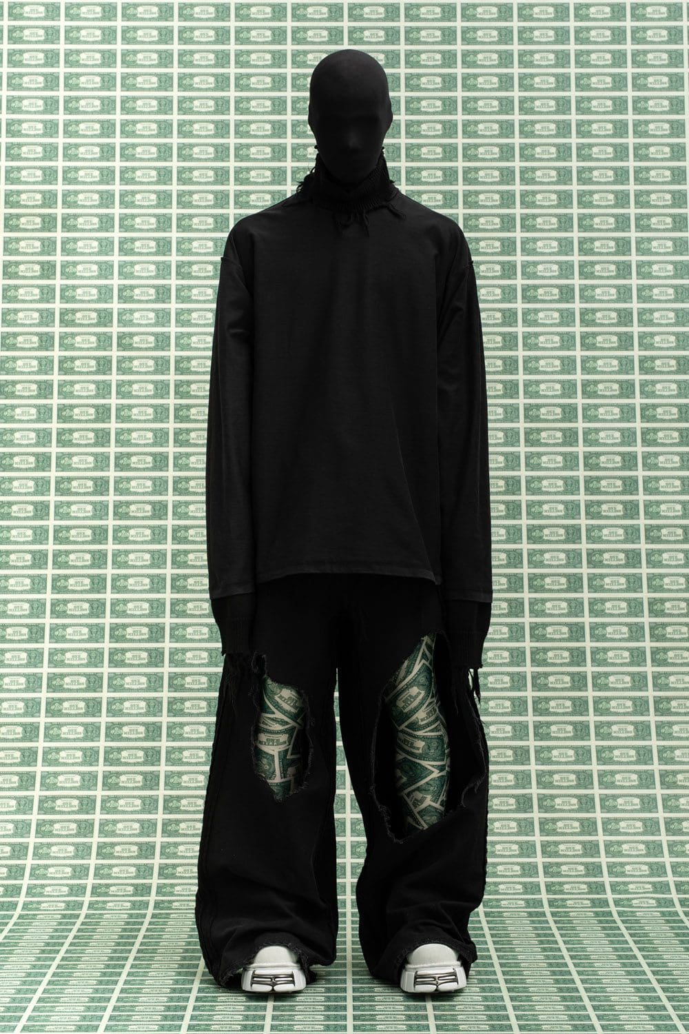 Vetements Fall Winter 2022-2023 by RUNWAY MAGAZINE