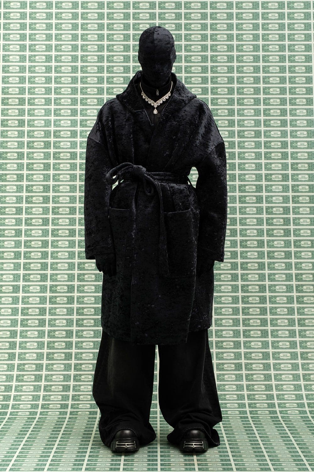 Vetements Fall Winter 2022-2023 by RUNWAY MAGAZINE