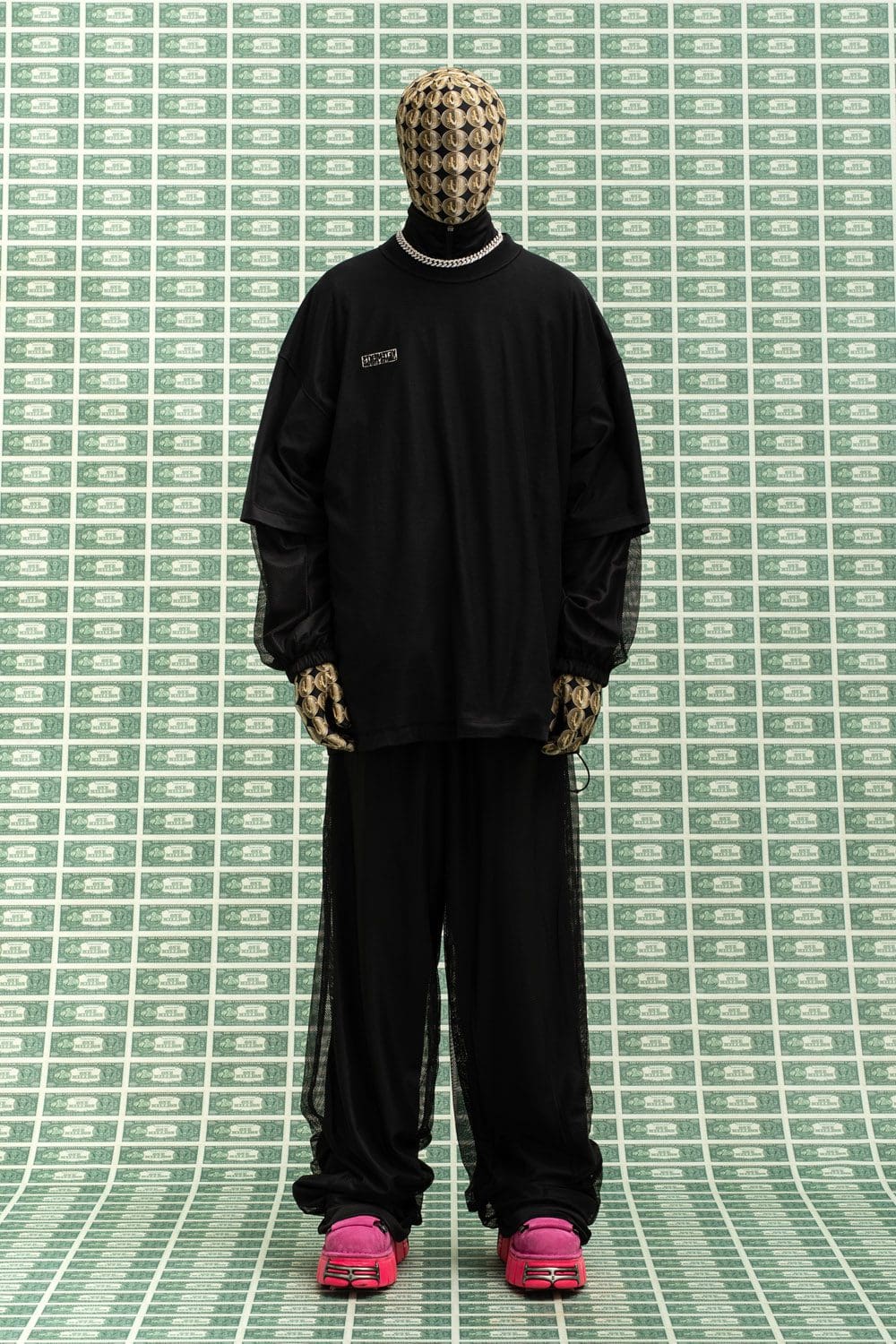 Vetements Fall Winter 2022-2023 by RUNWAY MAGAZINE