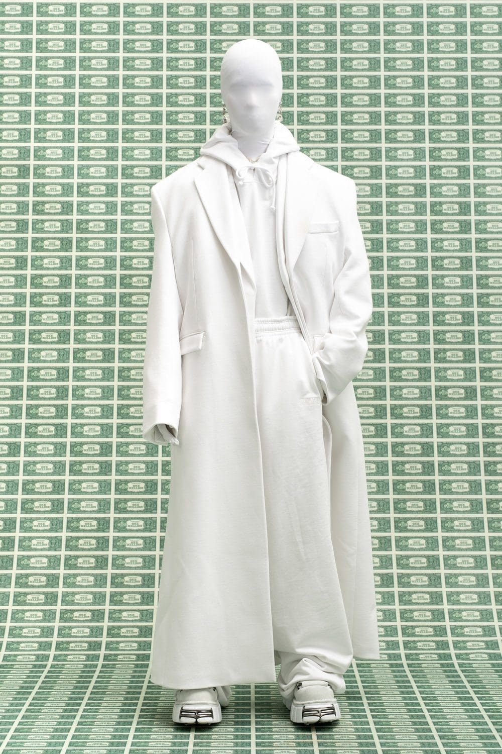 Vetements Fall Winter 2022-2023 by RUNWAY MAGAZINE