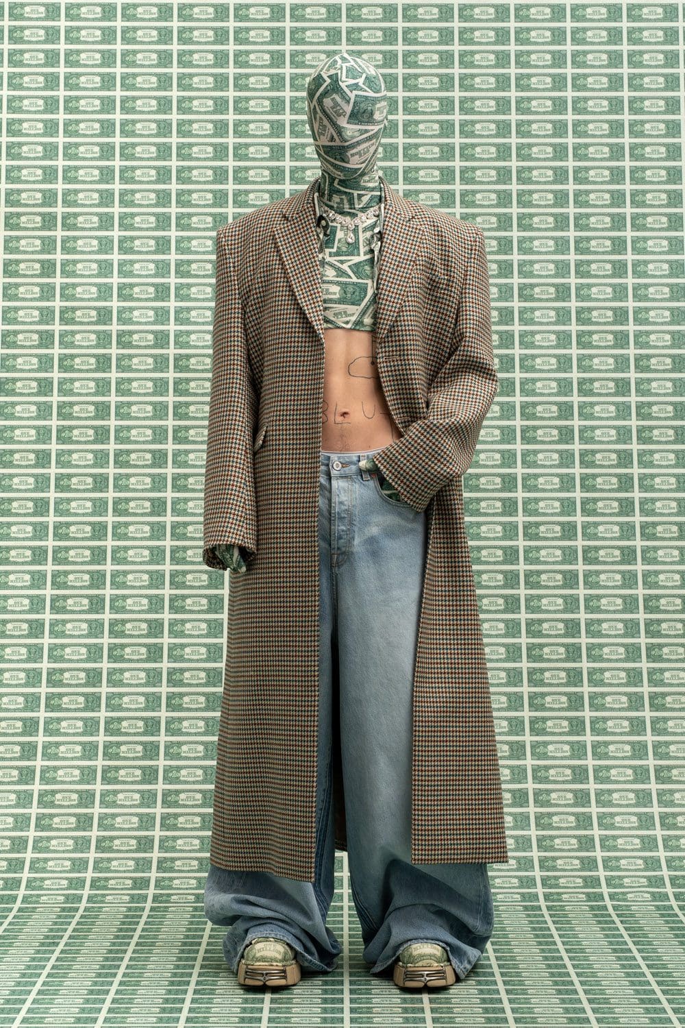 Vetements Fall Winter 2022-2023 by RUNWAY MAGAZINE