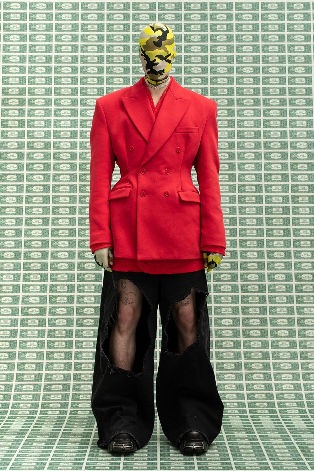 Vetements Fall Winter 2022-2023 by RUNWAY MAGAZINE