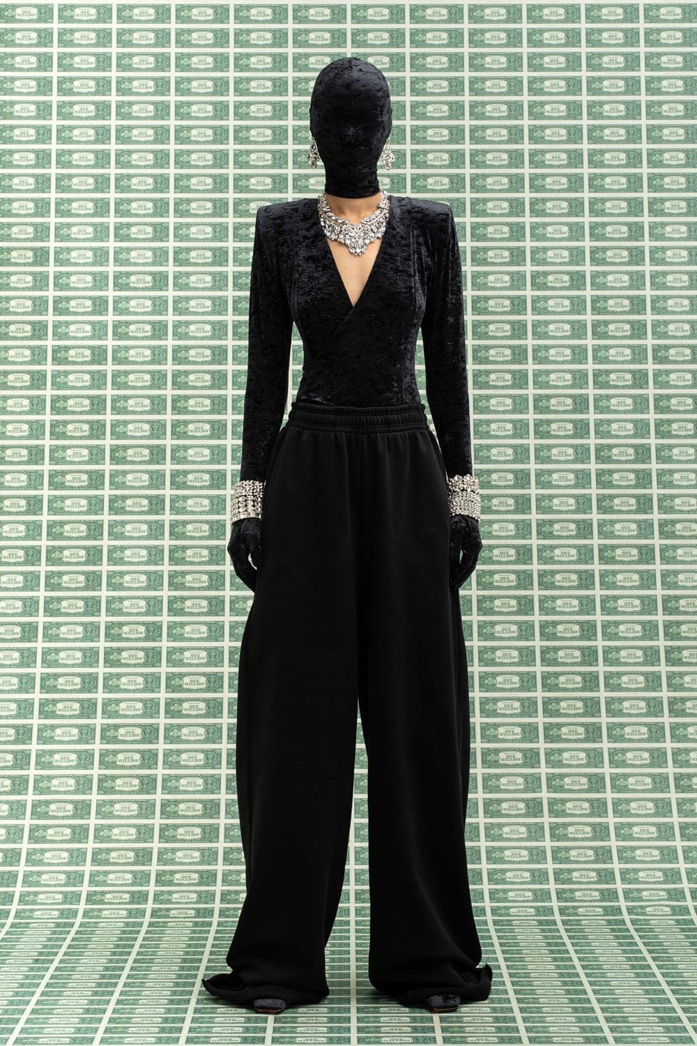 Vetements Fall Winter 2022-2023 by RUNWAY MAGAZINE