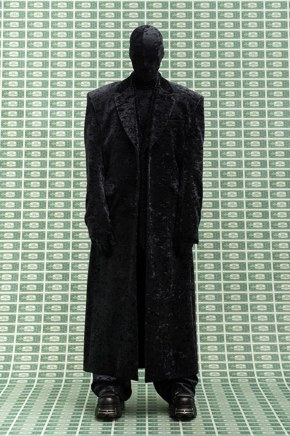 Vetements Fall Winter 2022-2023 by RUNWAY MAGAZINE