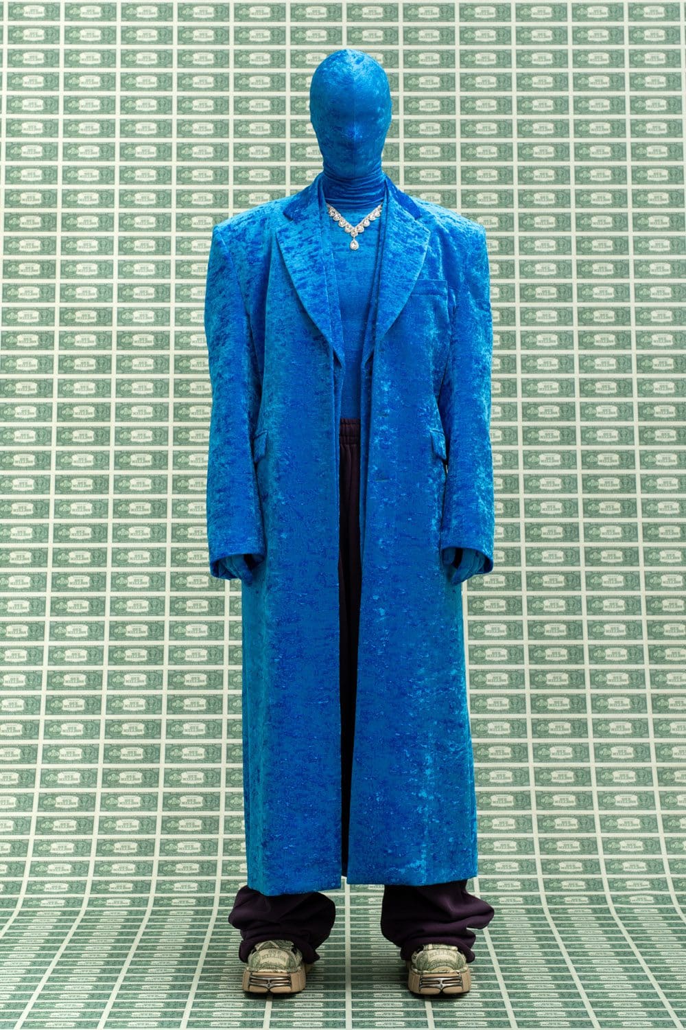 Vetements Fall Winter 2022-2023 by RUNWAY MAGAZINE