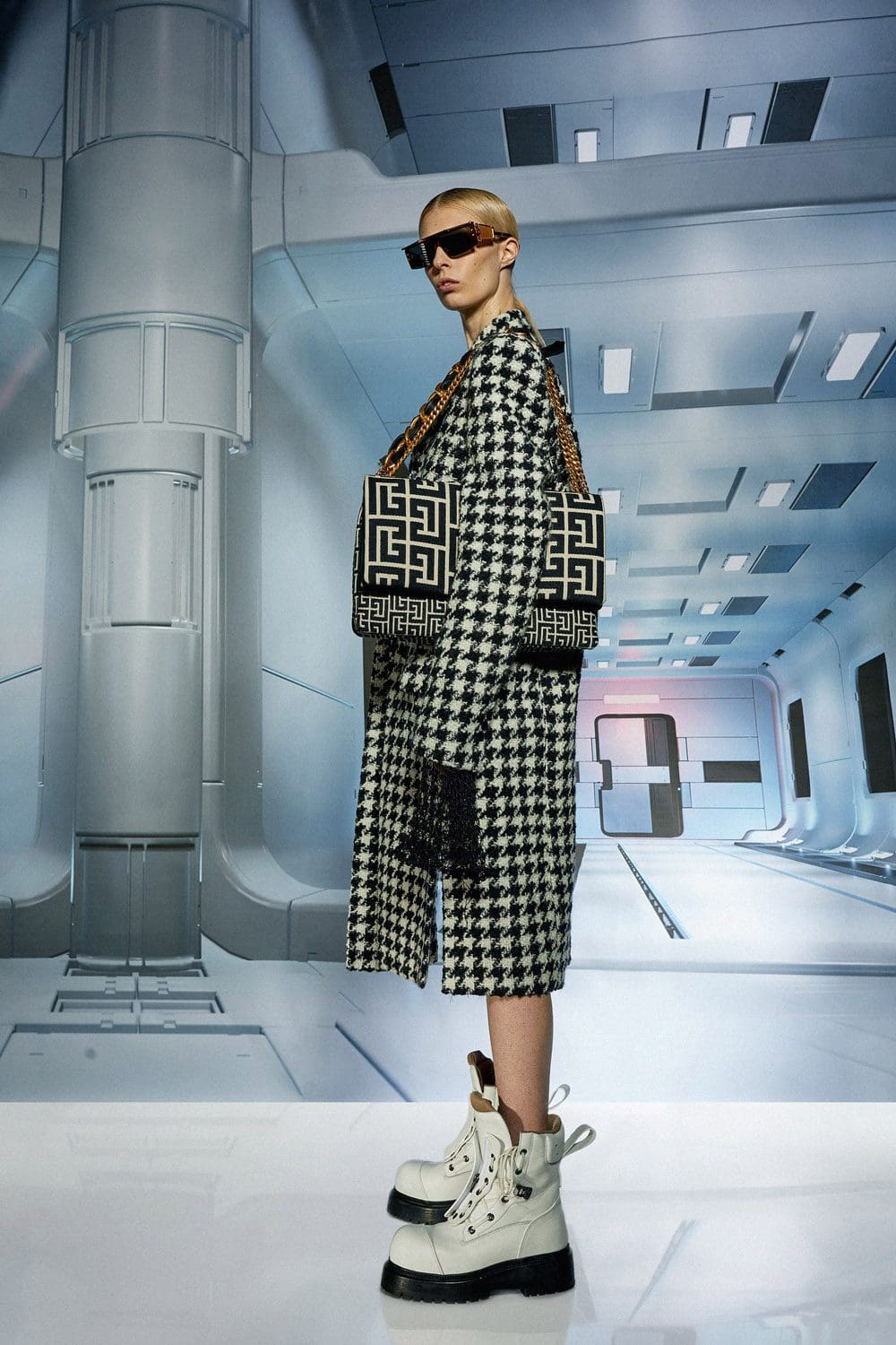 Balmain PreFall 2022 by RUNWAY MAGAZINE
