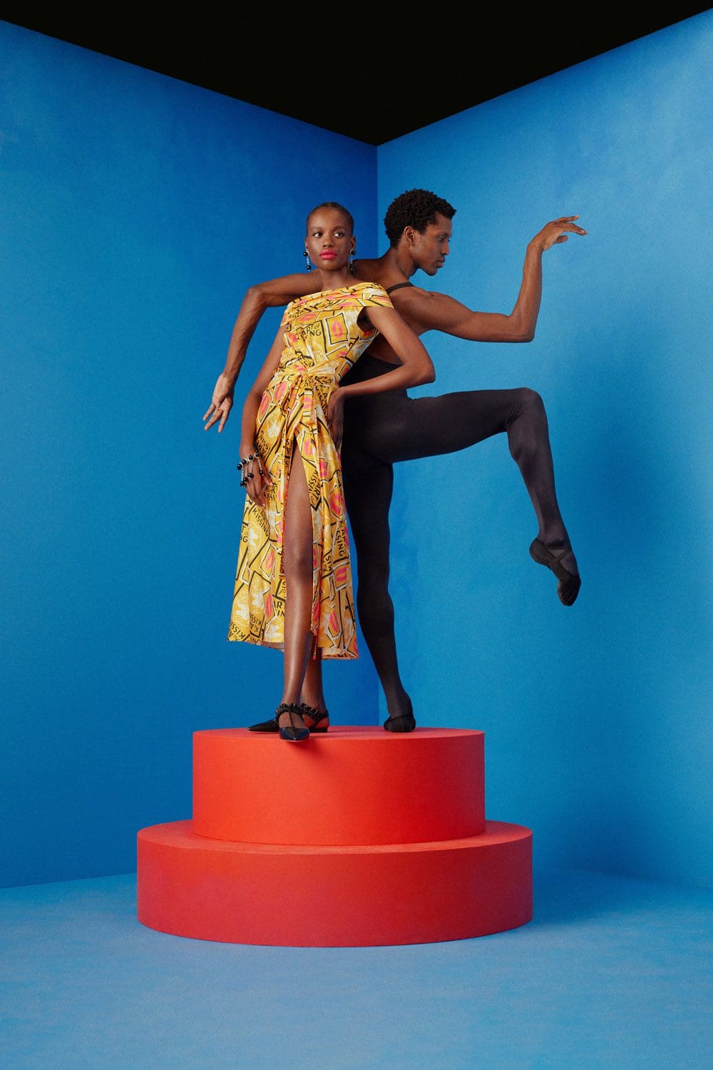 Carolina Herrera Pre-Fall 2022 by RUNWAY MAGAZINE