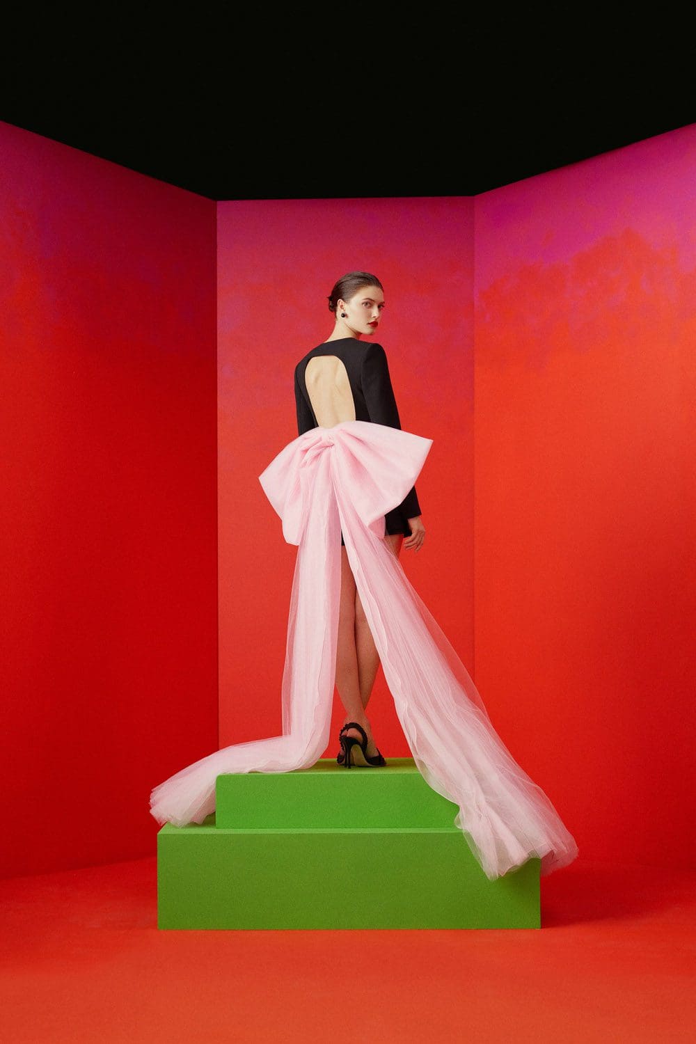 Carolina Herrera Pre-Fall 2022 by RUNWAY MAGAZINE