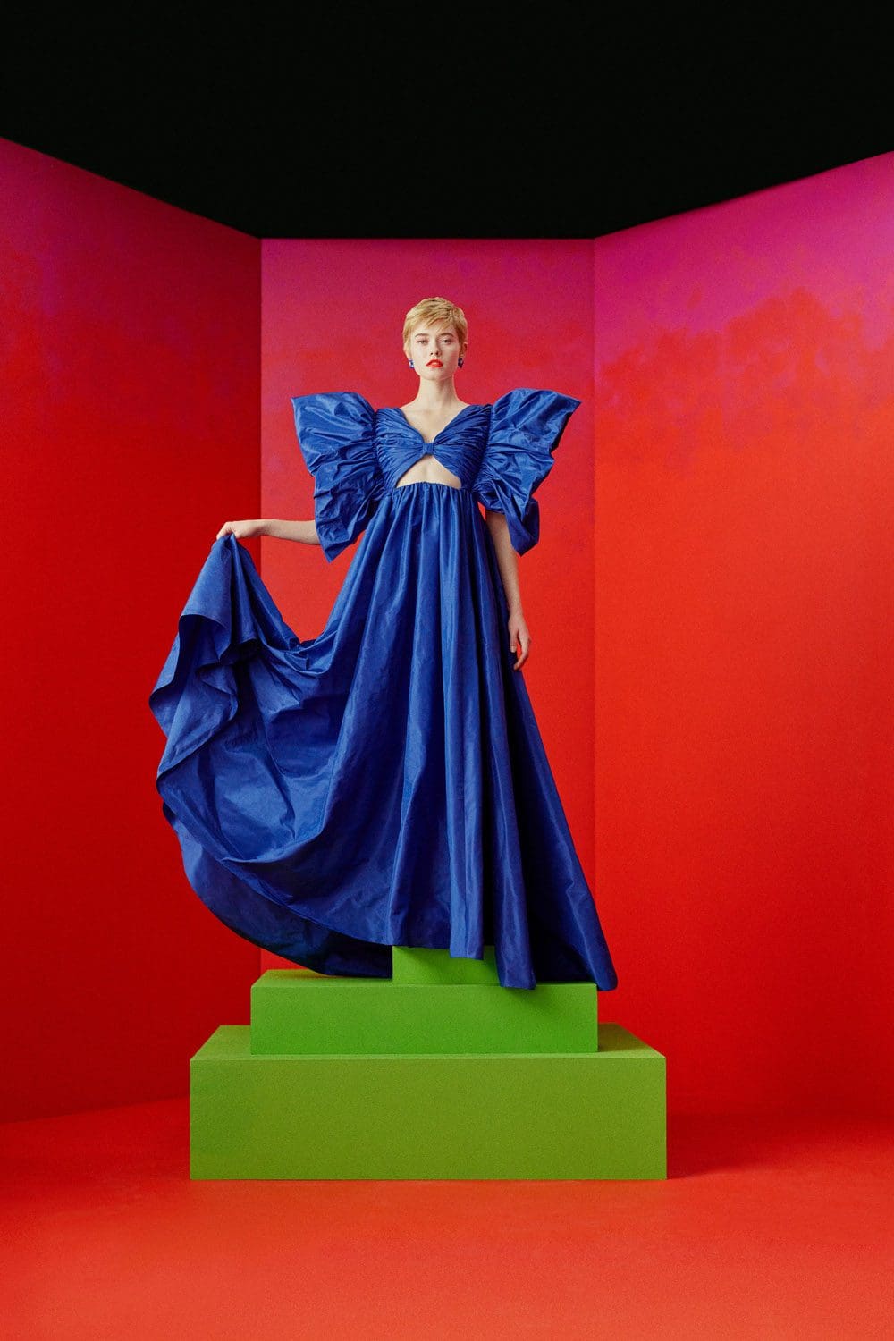 Carolina Herrera Pre-Fall 2022 by RUNWAY MAGAZINE