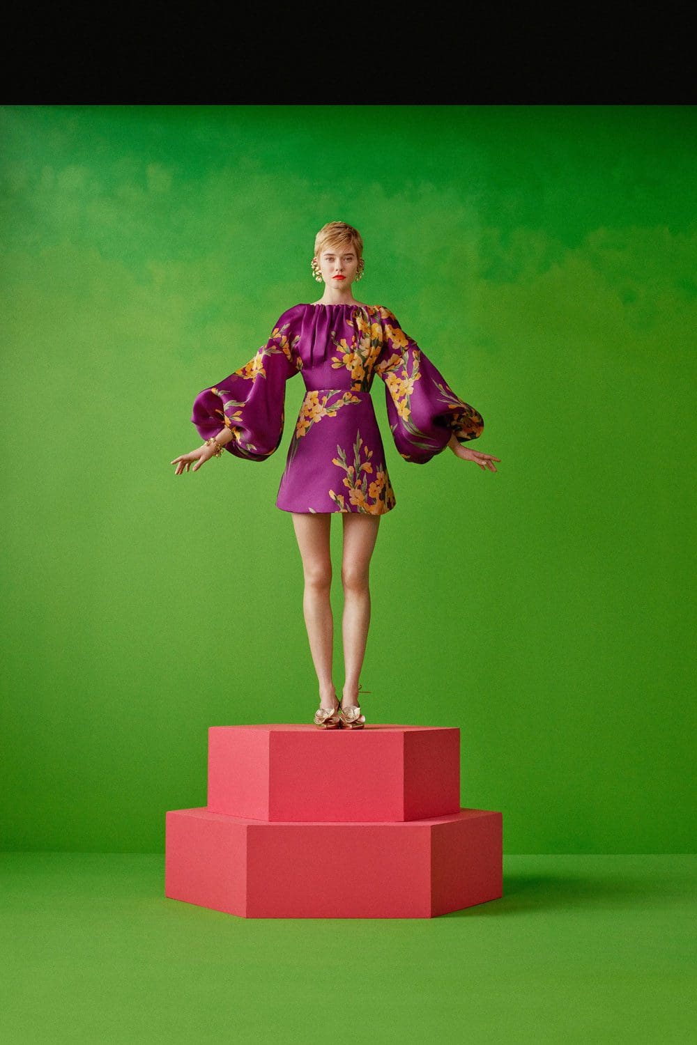 Carolina Herrera Pre-Fall 2022 by RUNWAY MAGAZINE