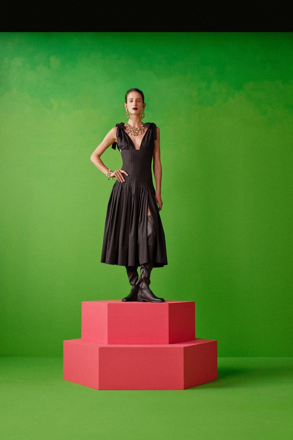 Carolina Herrera Pre-Fall 2022 by RUNWAY MAGAZINE