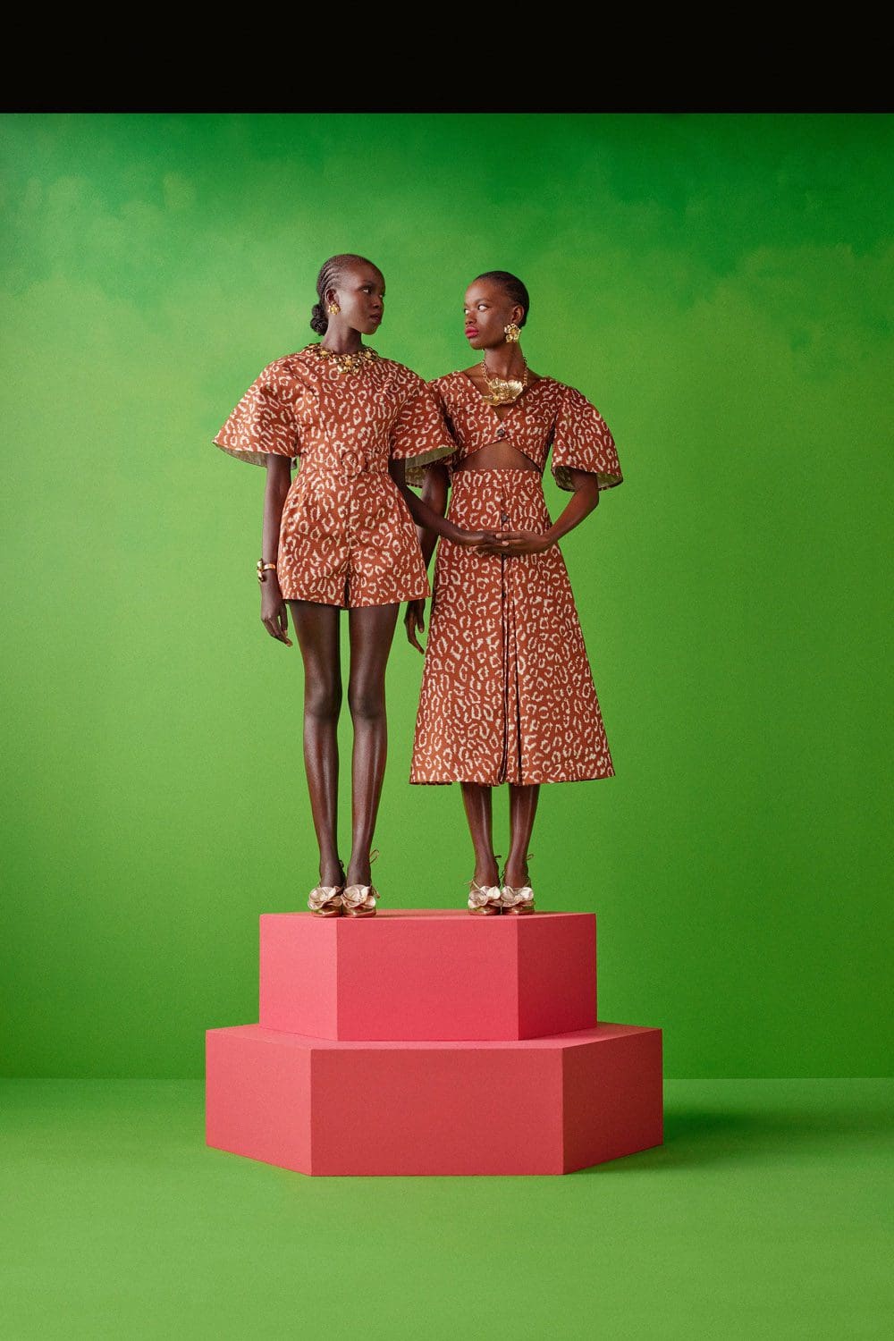 Carolina Herrera Pre-Fall 2022 by RUNWAY MAGAZINE