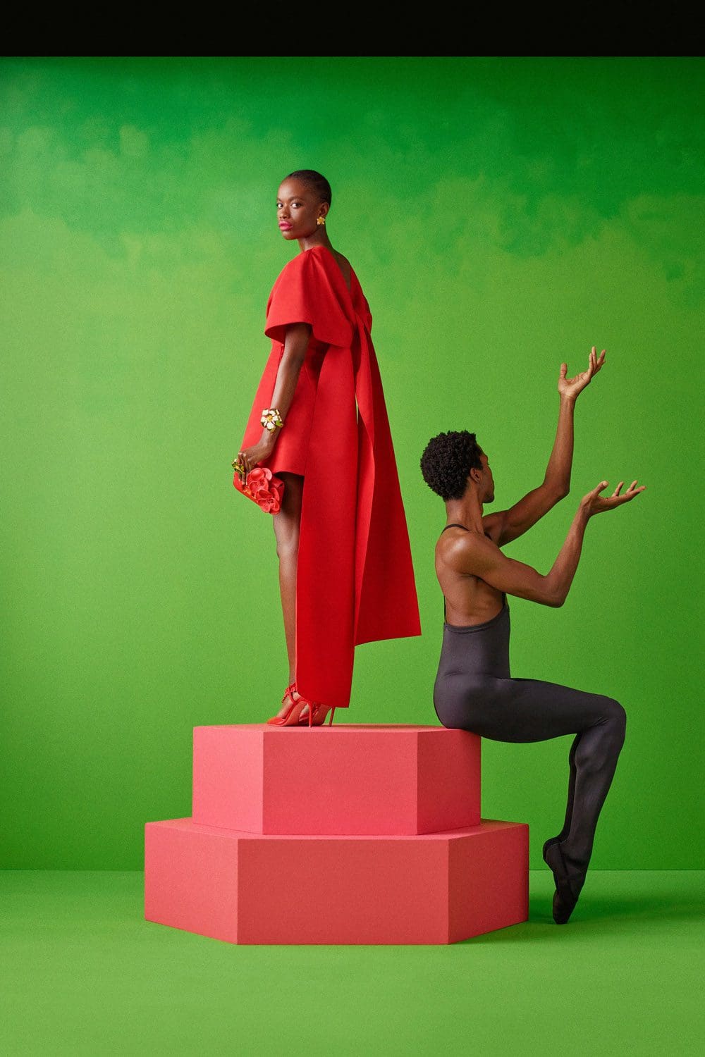 Carolina Herrera Pre-Fall 2022 by RUNWAY MAGAZINE