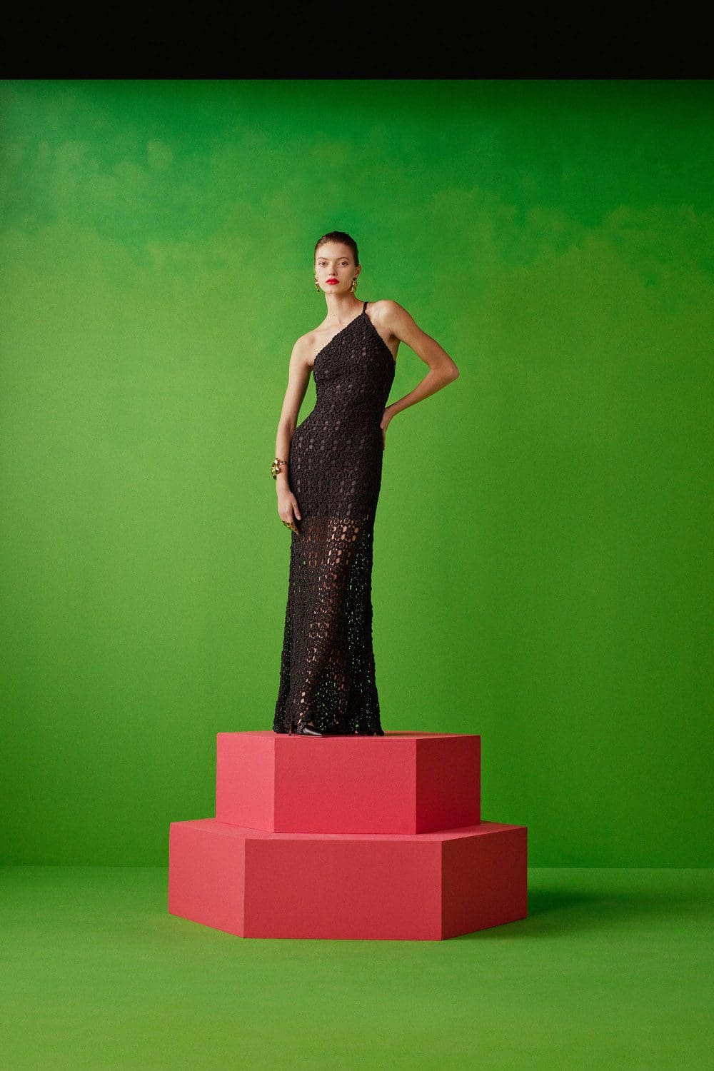 Carolina Herrera Pre-Fall 2022 by RUNWAY MAGAZINE