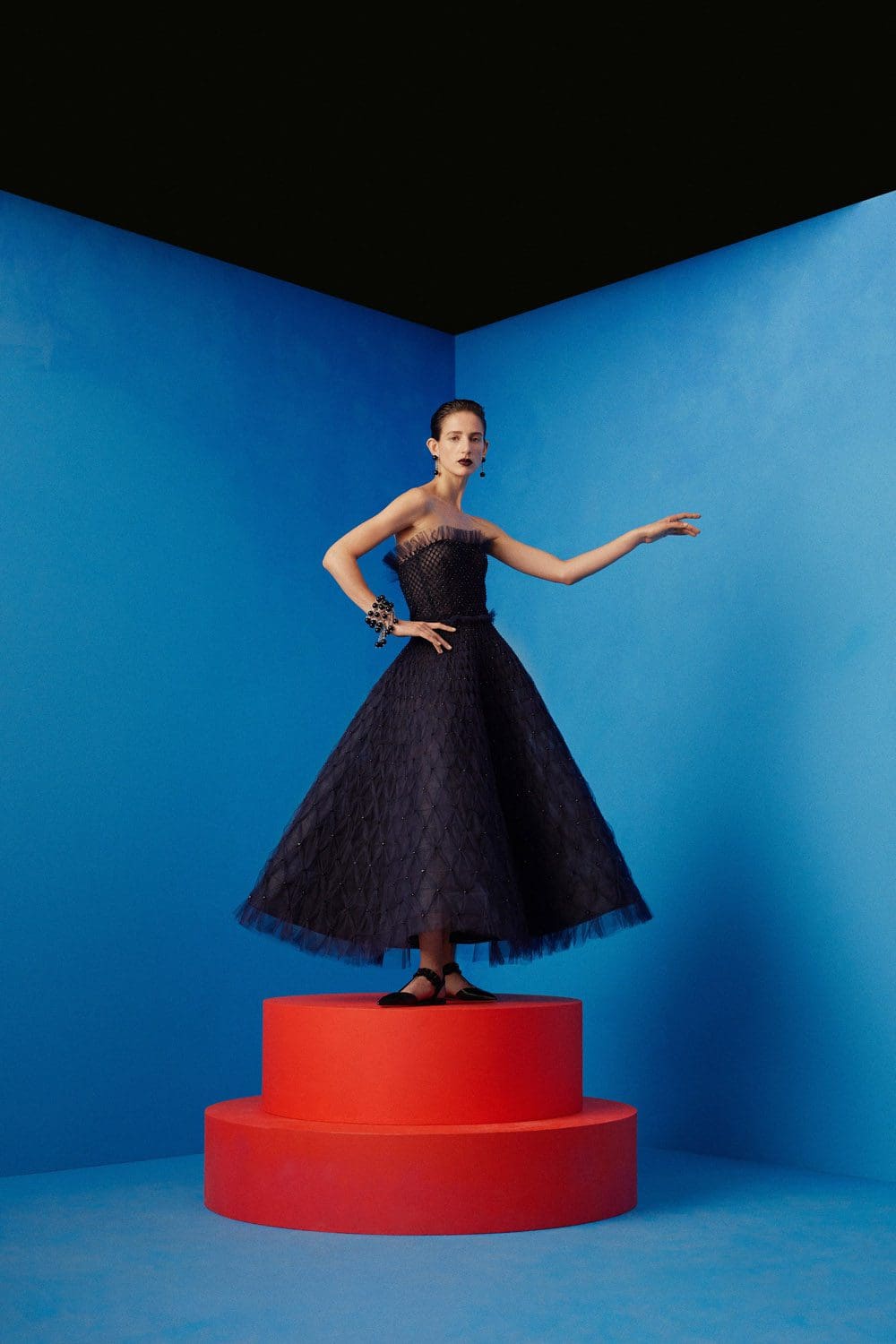 Carolina Herrera Pre-Fall 2022 by RUNWAY MAGAZINE