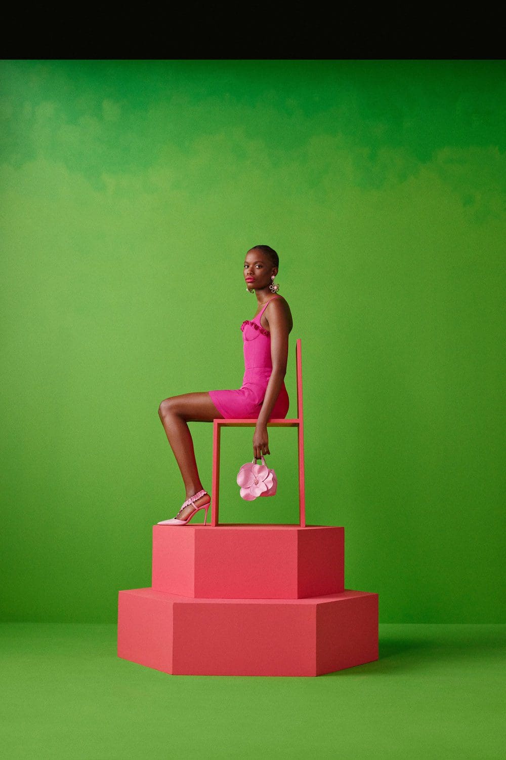 Carolina Herrera Pre-Fall 2022 by RUNWAY MAGAZINE