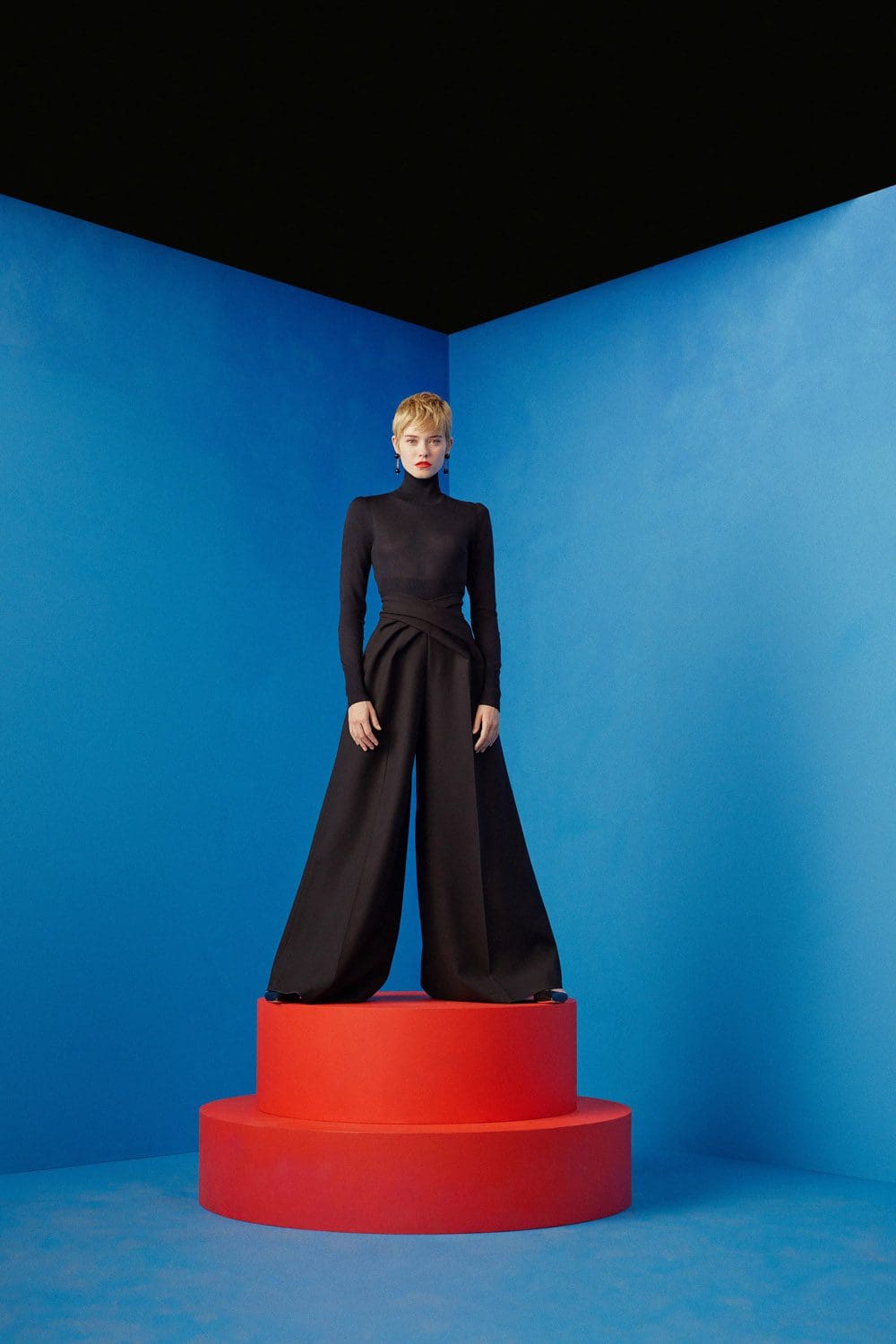 Carolina Herrera Pre-Fall 2022 by RUNWAY MAGAZINE