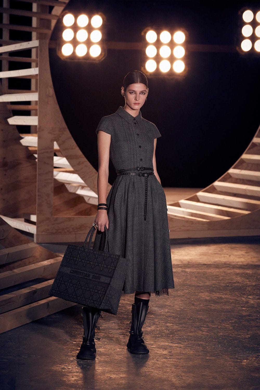 Dior Fall 2022 by RUNWAY MAGAZINE