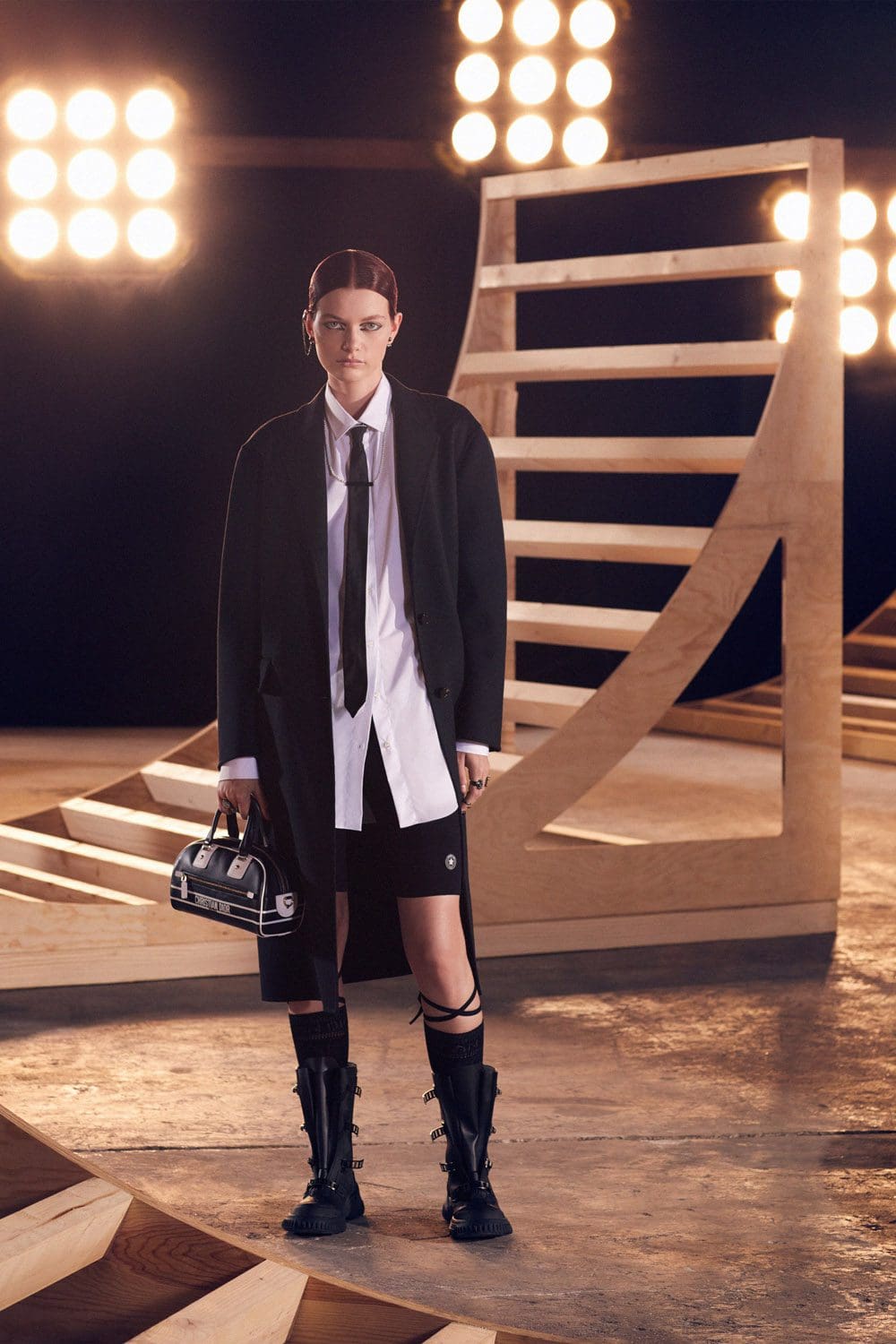 Dior Fall 2022 by RUNWAY MAGAZINE