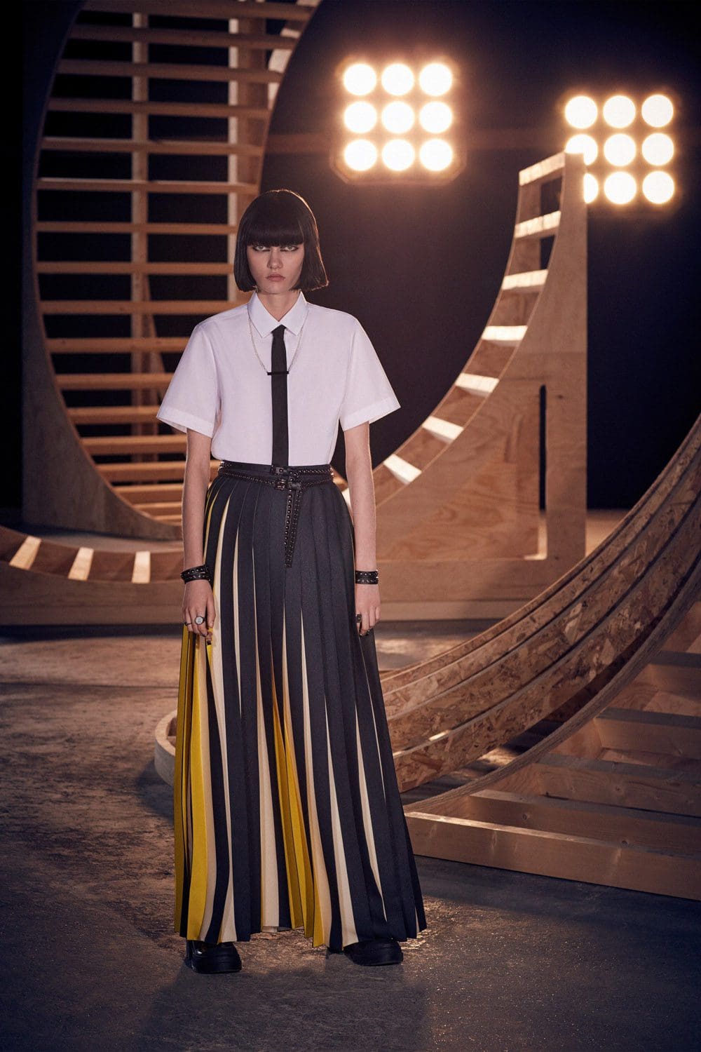 Dior Fall 2022 by RUNWAY MAGAZINE