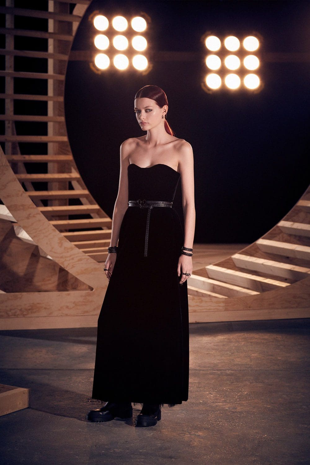 Dior Fall 2022 by RUNWAY MAGAZINE