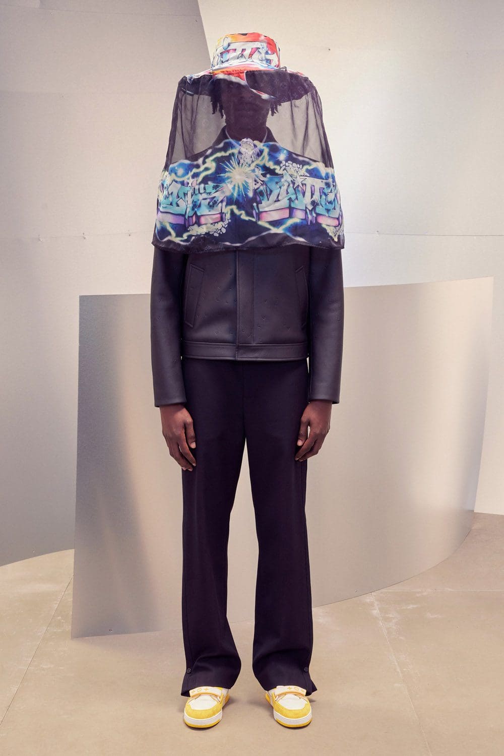 Мужская одежда Louis Vuitton Pre-Fall 2022 в Париже от производителя RUNWAY ЖУРНАЛ