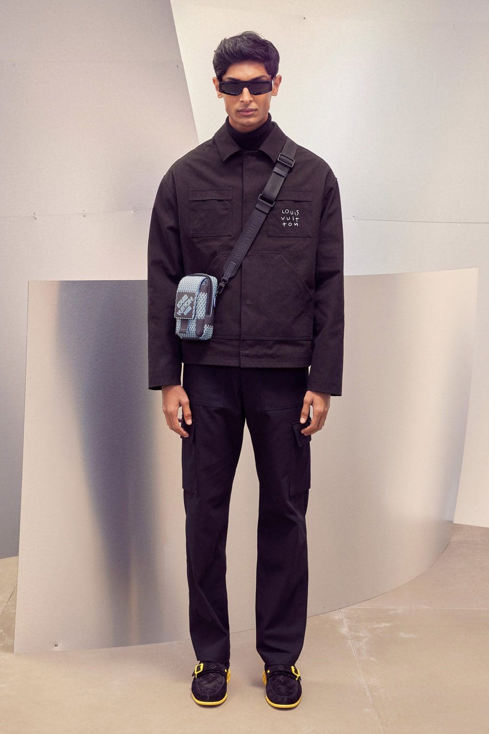 Мужская одежда Louis Vuitton Pre-Fall 2022 в Париже от производителя RUNWAY ЖУРНАЛ