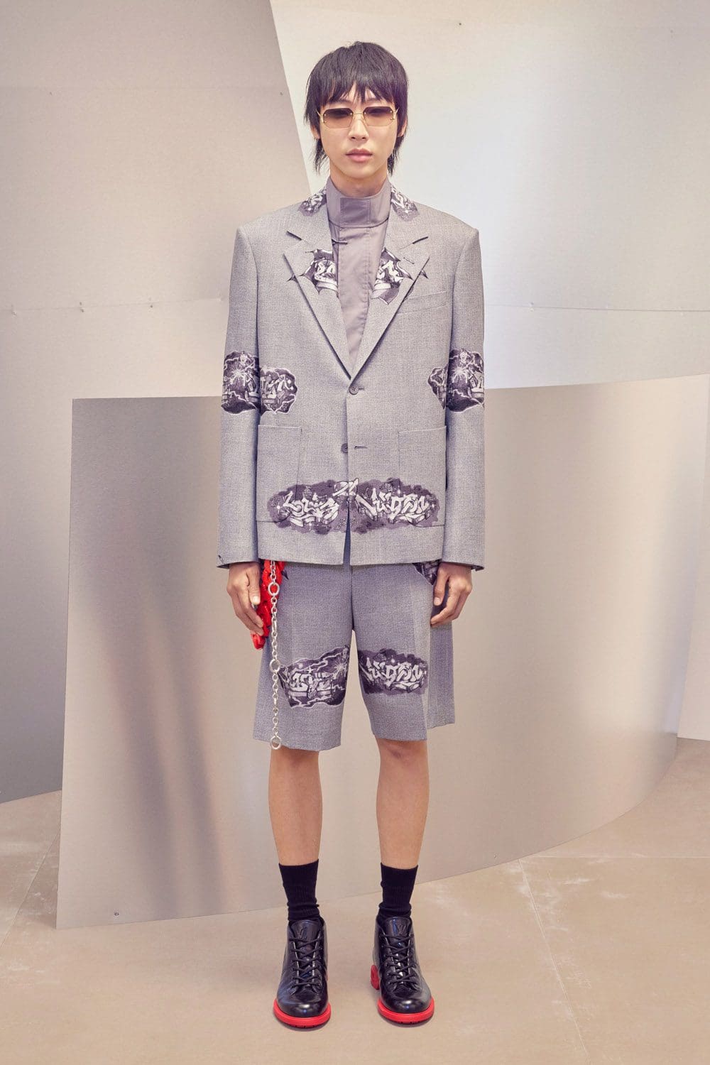 Мужская одежда Louis Vuitton Pre-Fall 2022 в Париже от производителя RUNWAY ЖУРНАЛ