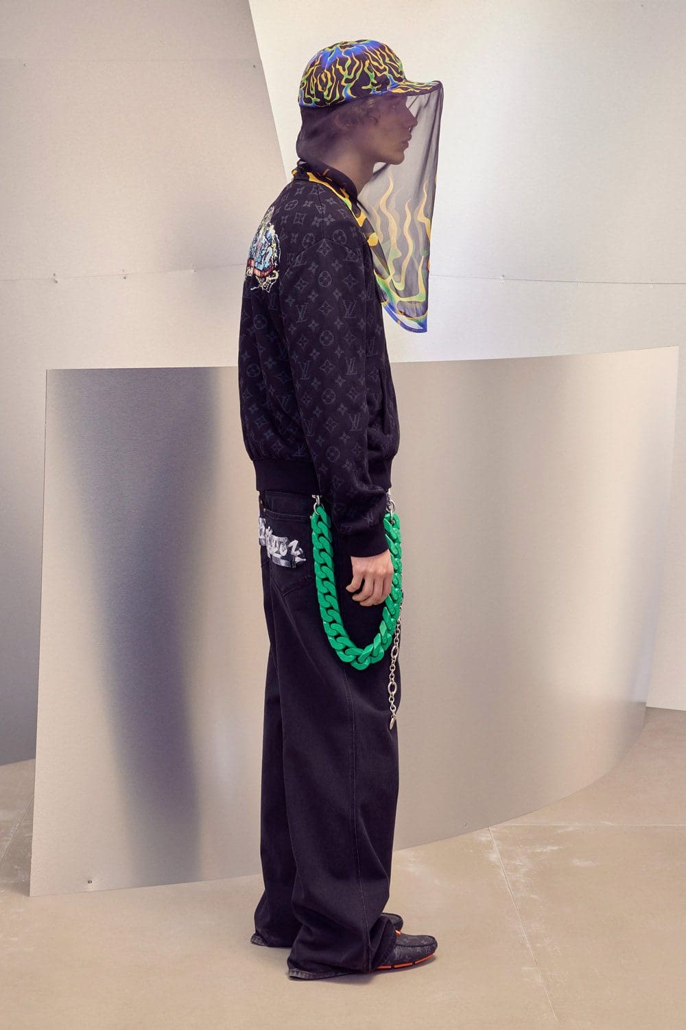 Мужская одежда Louis Vuitton Pre-Fall 2022 в Париже от производителя RUNWAY ЖУРНАЛ