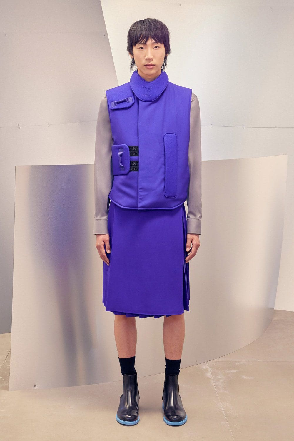 Мужская одежда Louis Vuitton Pre-Fall 2022 в Париже от производителя RUNWAY ЖУРНАЛ