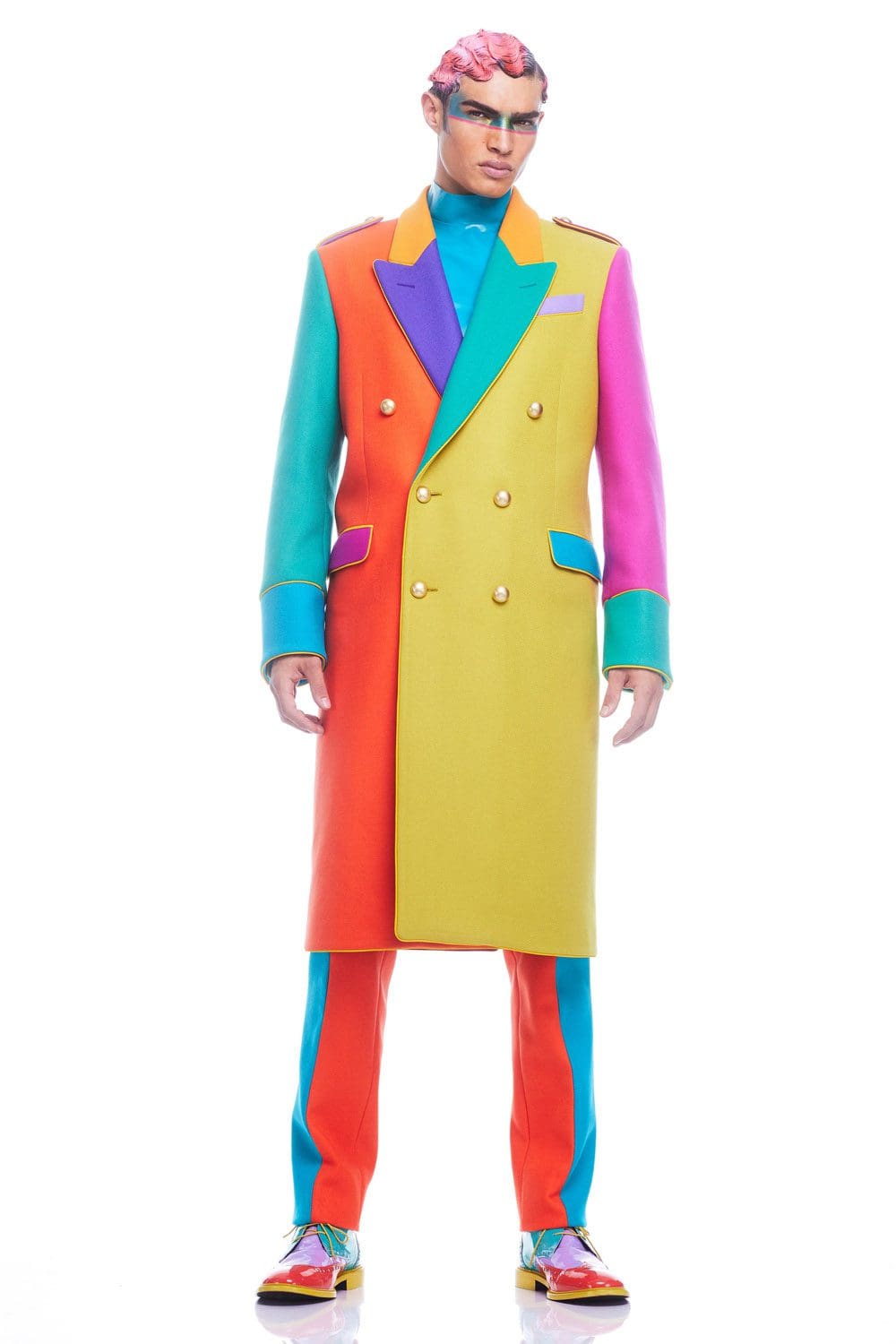 Moschino by Jeremy Scott Pre-Fall 2022 by RUNWAY MAGAZINE